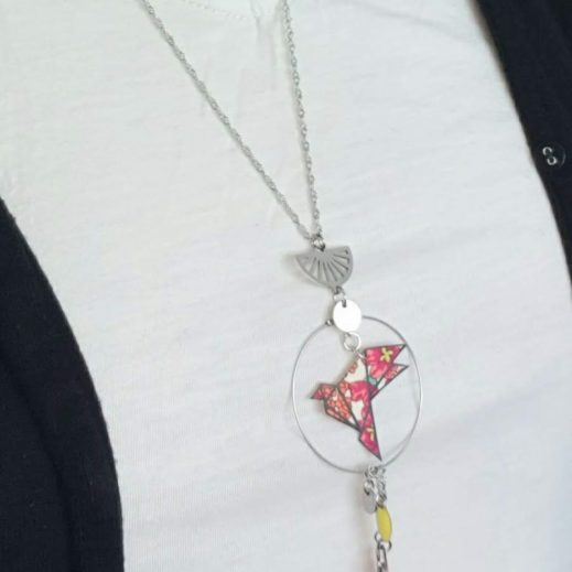 20210402_135644 Sautoir oiseau en liberty margareth annie fushia