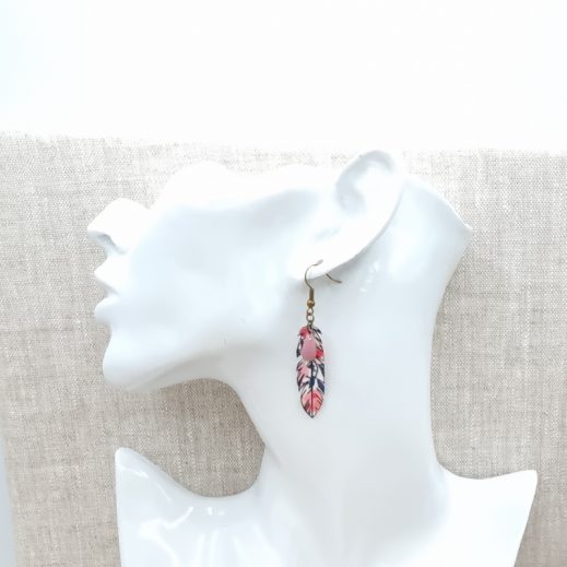 Boucles d'oreilles oiseau en liberty wiltshire pois de senteur Boucles d'oreilles oiseau en liberty wiltshire pois de senteur