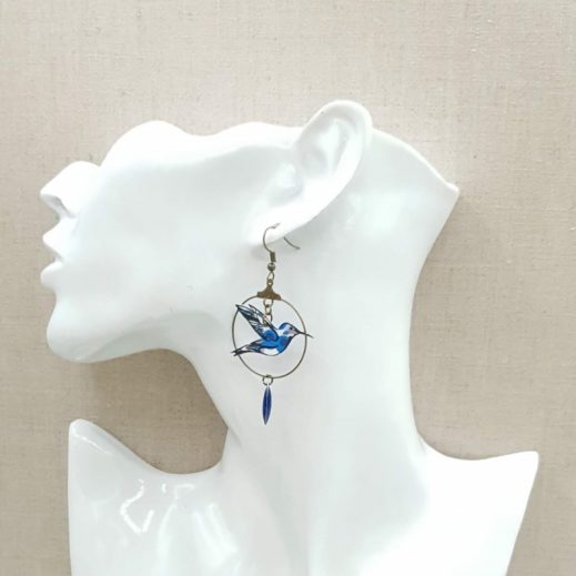 20210519_070244 boucles d'oreilles lys et colibri en liberty