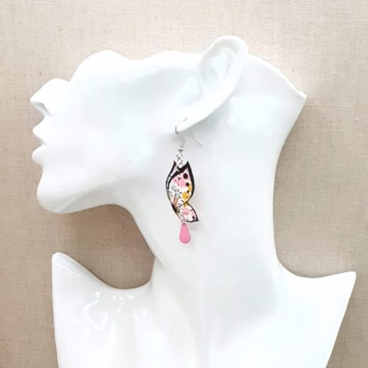 20210602_124534 Boucles d'oreilles papillon en liberty