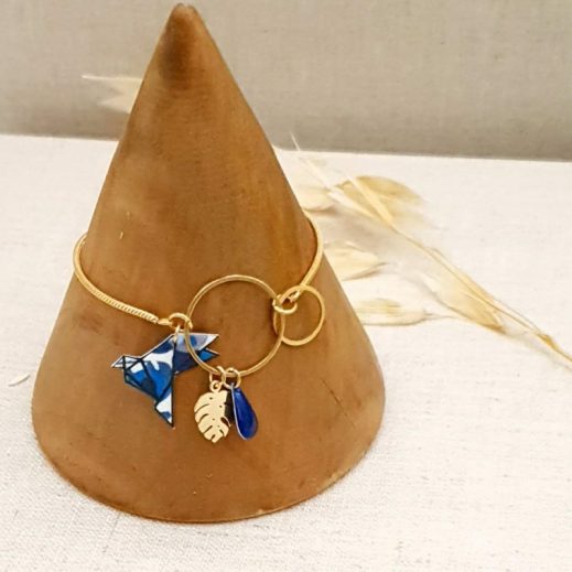 20210613_113814 bracelet ajustable en acier doré et oiseau en tissu liberty