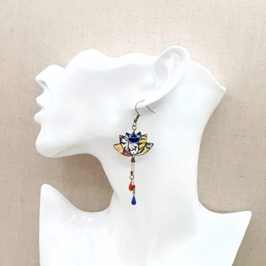 20210617_175308 Boucles d'oreilles lotus en liberty