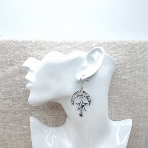 20211010_184943 boucles d'oreilles étoile et lune