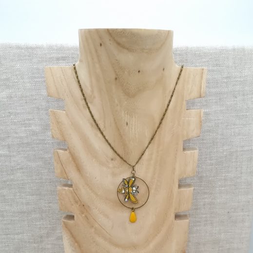 Collier abeille en liberty Capel moutarde Collier abeille en liberty Capel moutarde