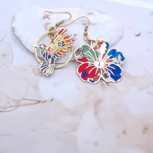 Boucles d'oreilles oiseau colibri 3 et hibiscus en liberty Margaret Annie bleu et orange