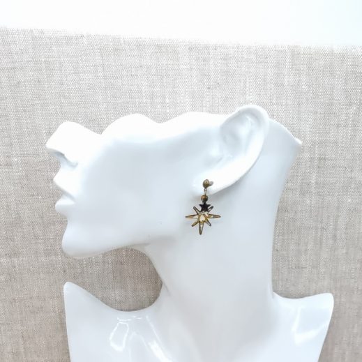 boucles d'oreilles Mini renne et étoile liberty Capel moutarde boucles d'oreilles Mini renne et étoile liberty Capel moutarde