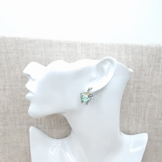 boucles d'oreilles mini mouton et trèfle en liberty michelle Chrysolite boucles d'oreilles mini mouton et trèfle en liberty michelle Chrysolite