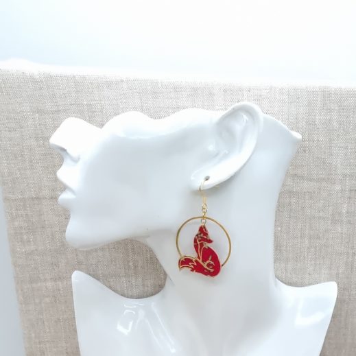 20220116_071608 Boucles d'oreilles dépareillées asymétriques renard en acier inoxydable doré et tissu liberty capel rubis