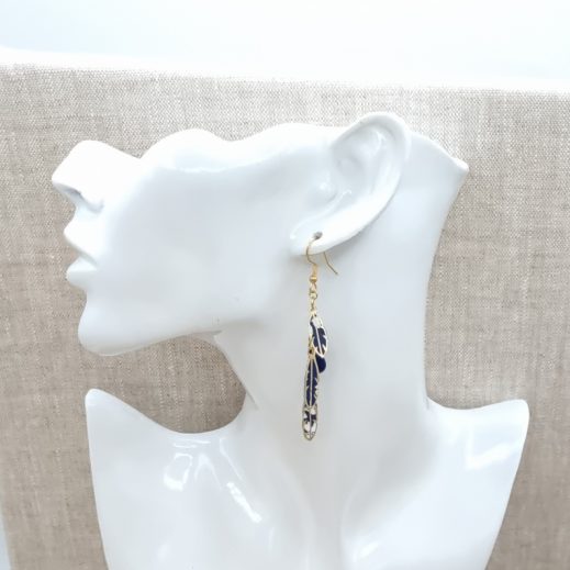 Boucles d'oreilles Attrape-rêve et plumes en liberty capel Navy Boucles d'oreilles Attrape-rêve et plumes en liberty capel Navy