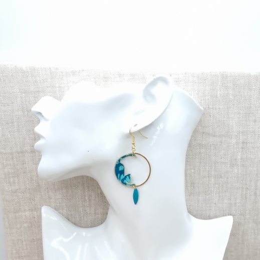 Boucles d'oreilles petits chats liberty capel canard Boucles d'oreilles petits chats liberty capel canard