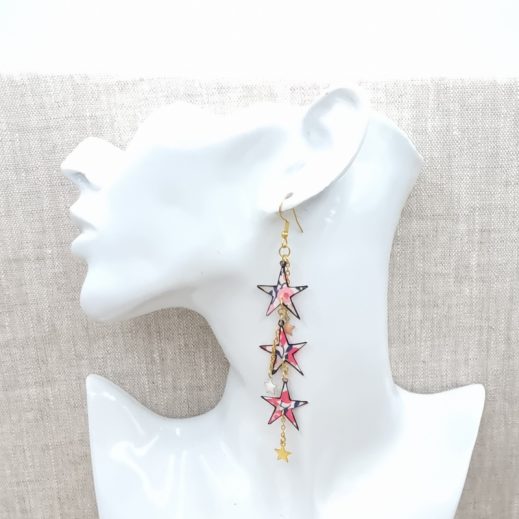 Boucles d'oreilles Etoiles et lune en Liberty wiltshire pois de senteur Boucles d'oreilles Etoiles et lune en Liberty wiltshire pois de senteur
