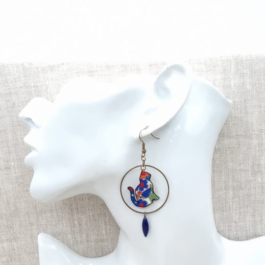 Boucles d'oreilles chats en liberty Margareth annie orange et bleu Boucles d'oreilles chats en liberty Margareth annie orange et bleu