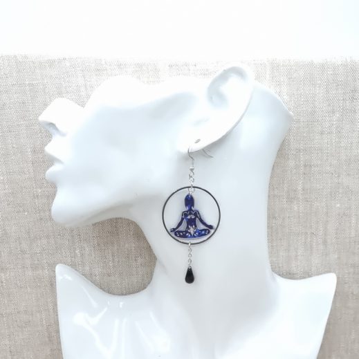 Boucles d'oreilles Lotus et Buddha en liberty Capel indigo Boucles d'oreilles Lotus et Buddha en liberty Capel indigo