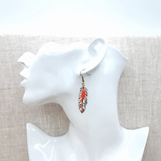 boucles d'oreilles oiseau colibri et plume en liberty Adelajda Soleil boucles d'oreilles oiseau colibri et plume en liberty Adelajda Soleil