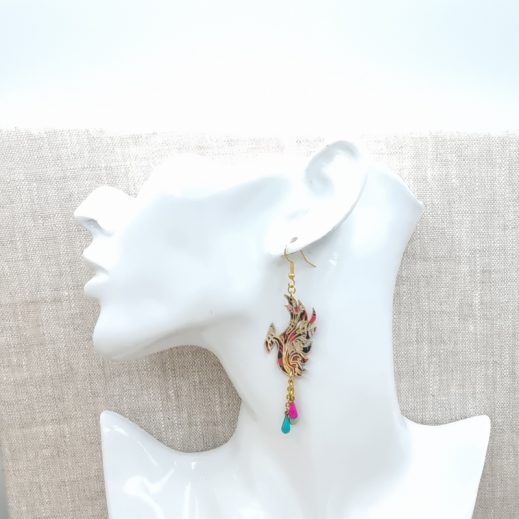 Boucles d'oreilles dépareillées Phoenix en liberty Faria noir Boucles d'oreilles dépareillées Phoenix en liberty Faria noir