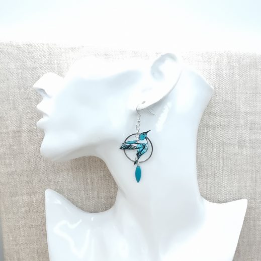 boucles d'oreilles oiseau colibri et hibiscus en liberty Betsy mint and lemon boucles d'oreilles oiseau colibri et hibiscus en liberty Betsy mint and lemon