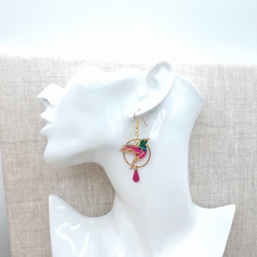 boucles d'oreilles oiseau colibri et hibiscus en liberty Revival fushia boucles d'oreilles oiseau colibri et hibiscus en liberty Revival fushia