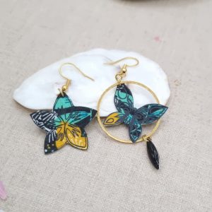 Boucles d'oreilles Papillon et Fleur de tiaré en tissus nagoya émeraude