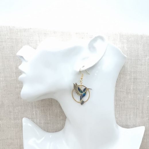 boucles d'oreilles oiseau colibri et hibiscus en liberty Erica Navy boucles d'oreilles oiseau colibri et hibiscus en liberty Erica Navy