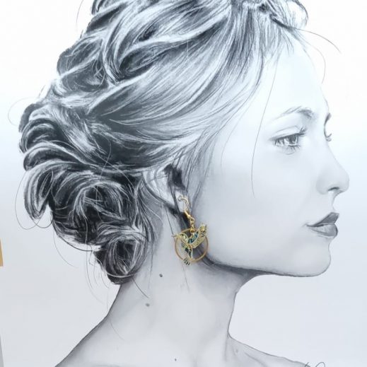 boucles d'oreilles oiseau colibri et fleur de lys en liberty strawberry thief denim boucles d'oreilles oiseau colibri et fleur de lys en liberty strawberry thief denim