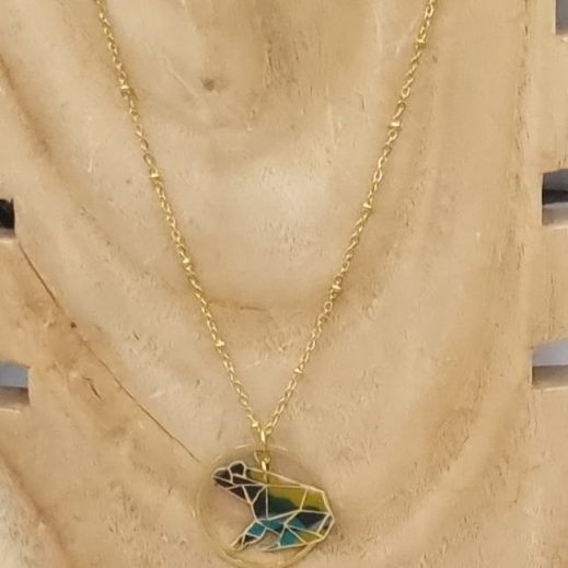 Collier grenouille en liberty Revival moutard Collier grenouille en liberty Revival moutard