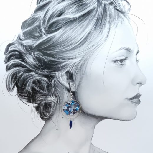 Boucles d'oreilles Baleines en liberty Wiltshire bleu nuit Boucles d'oreilles Baleines en liberty Wiltshire bleu nuit