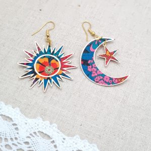 Boucles d'oreilles Lune et soleil en liberty Ciara pétrole
