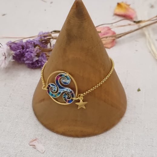 Bracelet ajustable Triskell en liberty Strawberry thief denim Bracelet ajustable Triskell en liberty Strawberry thief denim