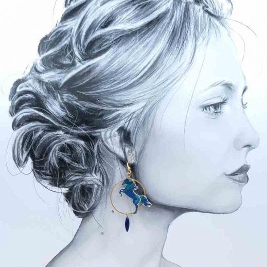 Boucles d'oreilles Cheval en liberty Erica navy Boucles d'oreilles Cheval en liberty Erica navy