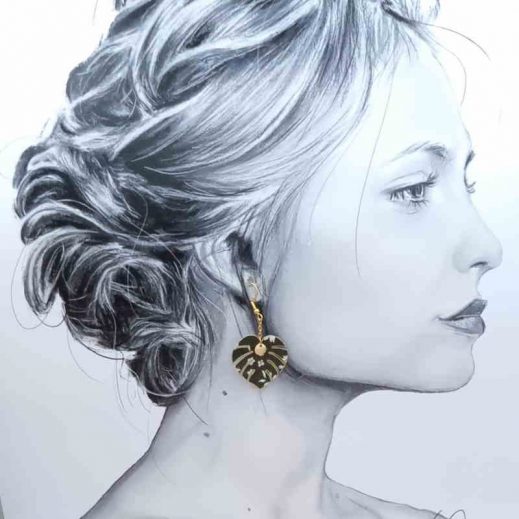 Boucles d'oreilles feuilles monstera en liberty Capel kaki Boucles d'oreilles feuilles monstera en liberty Capel kaki