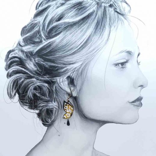 Boucles d'oreilles papillon et lotus en liberty Feather Meadow moutarde Boucles d'oreilles papillon et lotus en liberty Feather Meadow moutarde