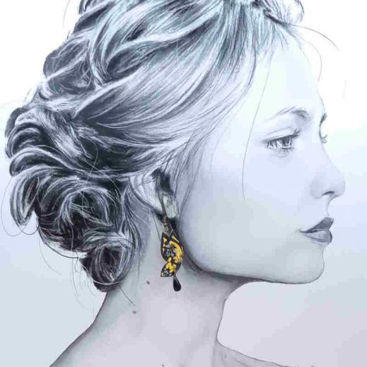 Boucles d'oreilles papillon et lotus en liberty star anisé moutarde Boucles d'oreilles papillon et lotus en liberty star anisé moutarde