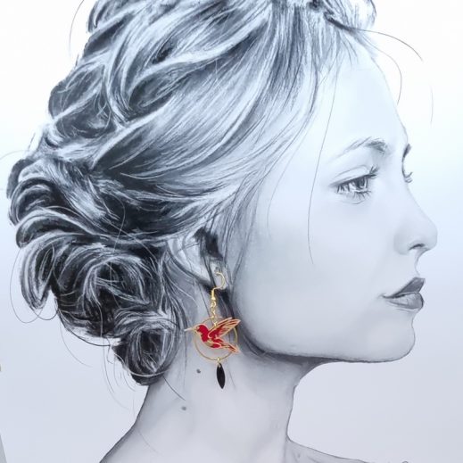 boucles d'oreilles oiseau colibri et fleur de lys en liberty capel rubis boucles d'oreilles oiseau colibri et fleur de lys en liberty capel rubis