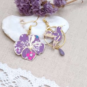 boucles d'oreilles colibri et hibiscus en petit pan Hanako violet