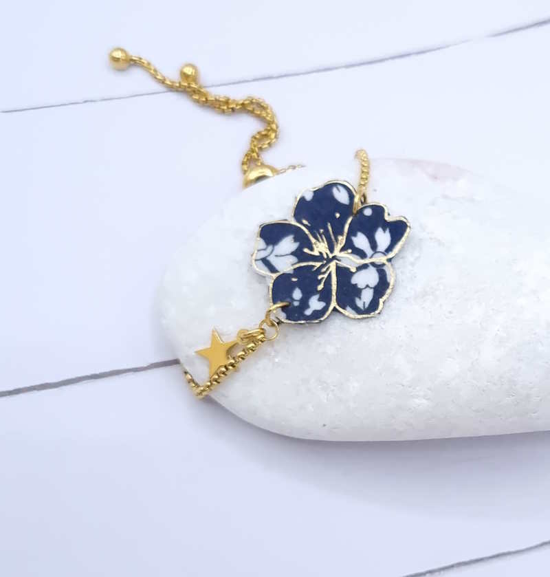 Bracelet ajustable fleur de cerisier sakura en liberty Capel navy