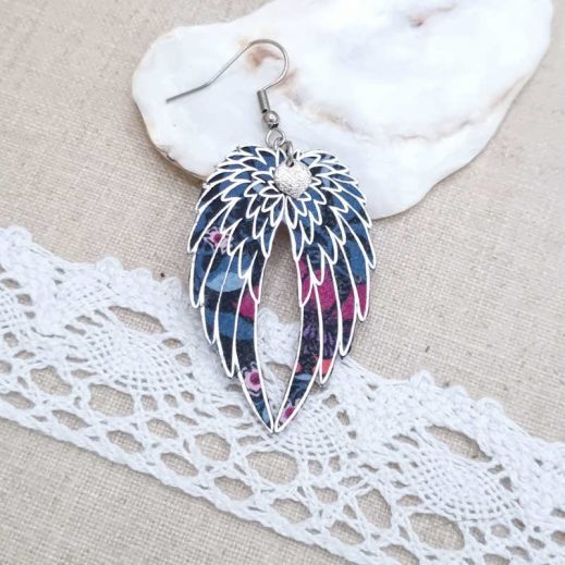 boucles d'oreilles ailes en liberty Perséphone violine boucles d'oreilles ailes en liberty Perséphone violine