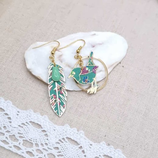 Boucles rouge-gorge et plume en liberty Donna leigh jade