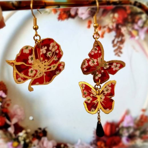 boucles d'oreilles papillons et coquelicot en liberty mitsi valéria rubis boucles d'oreilles papillons et coquelicot en liberty mitsi valéria rubis