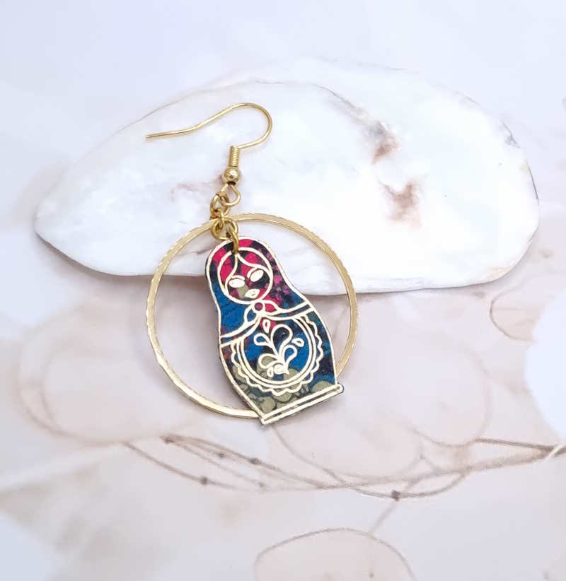 Boucles D'oreilles Pendantes Matriochka – Poupées Russes En émail Rouge – Alliage