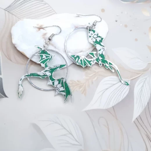 boucles d'oreilles dragons en liberty Capel émeraude