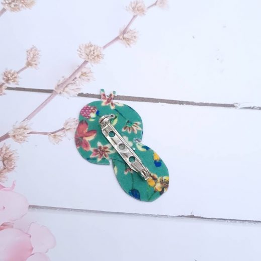 broche kokeshi donna leigh jade 4 Broche Kokeshi en liberty Donna leigh jade