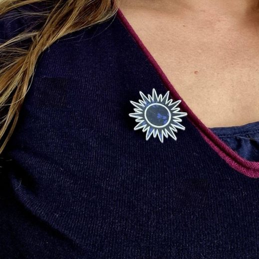 broche soleil capel indigo Broche soleil en liberty capel indigo