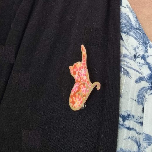 Broche Chat en Petit Pan Calendula Rose Broche Chat en Petit Pan Calendula Rose