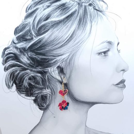 Boucles d'oreilles Kokeshi et fleur de cerisier en liberty Ciara pétrole Boucles d'oreilles Kokeshi et fleur de cerisier en liberty Ciara pétrole