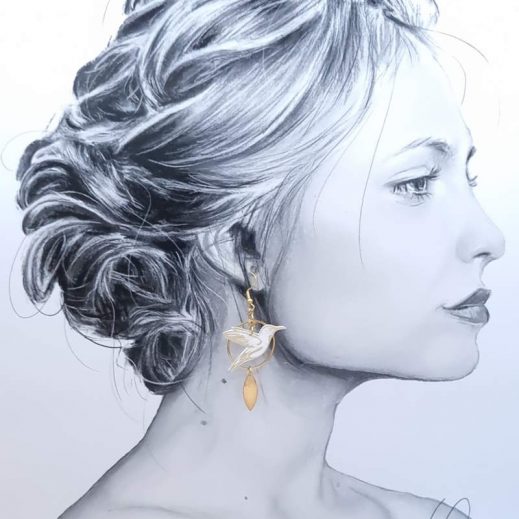 Boucles d'oreilles oiseau colibri et fleur de lys en liberty Ianthe Boucles d'oreilles oiseau colibri et fleur de lys en liberty Ianthe