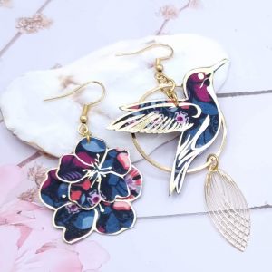 Boucles d'oreilles grand colibri et Sakura en liberty Perséphone Violine