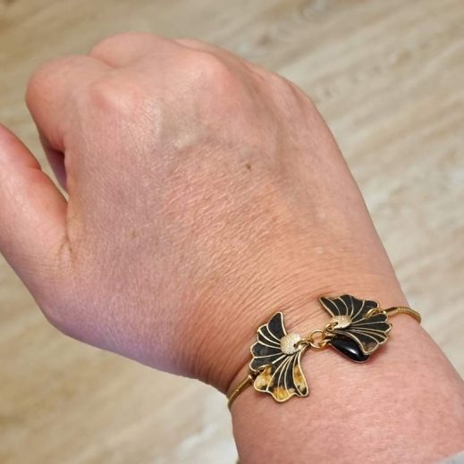 Bracelet ajustable acier avec Gingko en liberty Elizabeth noir Bracelet ajustable acier avec Gingko en liberty Elizabeth noir