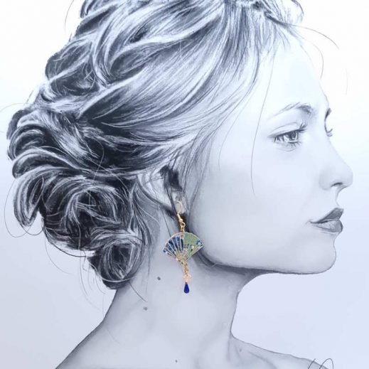 Boucles d'oreilles éventail et Kokeshi en TISSU Japonais Sakura bleu Boucles d'oreilles éventail et Kokeshi en TISSU Japonais Sakura bleu