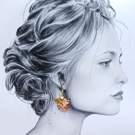 Boucles d'oreilles Gingko et grand papillon en TISSU japonais Sakura ocre et saumon Boucles d'oreilles Gingko et grand papillon en TISSU japonais Sakura ocre et saumon