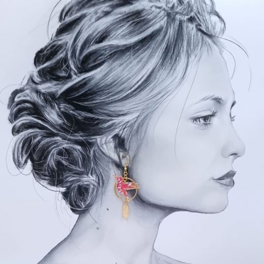 Boucles d'oreilles colibri et plume en liberty capel rose Boucles d'oreilles colibri et plume en liberty capel rose